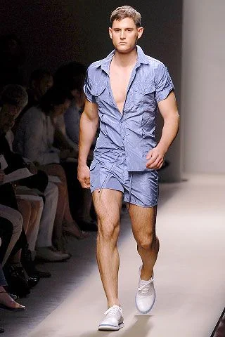 Look 16